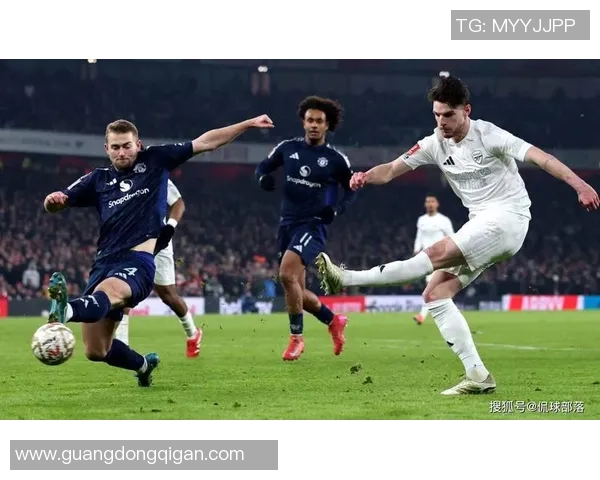 足总杯皇马大胜切尔西五球狂潮神奇扑救引发全场沸腾战术解析 足总杯皇马大胜切尔西五球狂潮神奇扑救引发全场沸腾战术解析