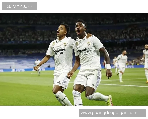 热刺逆转皇马4-3胜利时刻全场沸腾补时绝杀成焦点