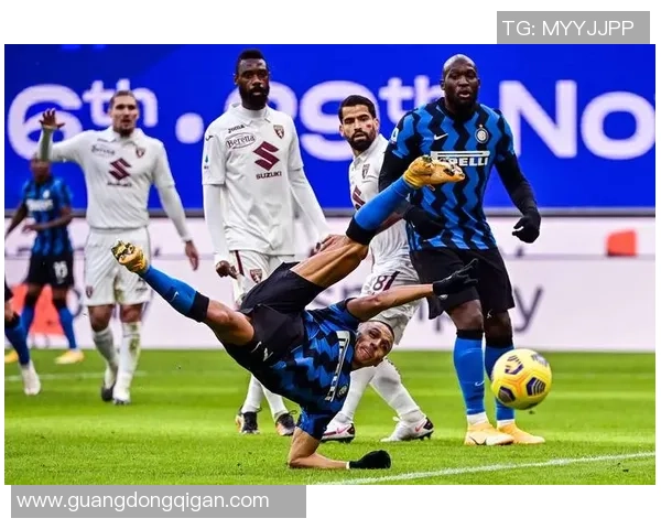 意甲焦点战尤文图斯与波尔图握手言和乌龙球成比赛转折点引发热议