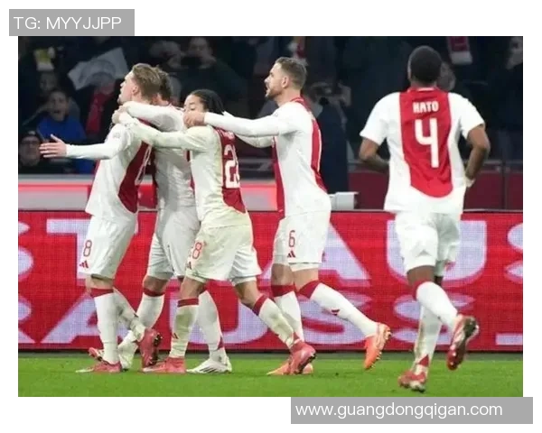 欧联杯激战多特蒙德逆转拜仁引发争议判罚全场沸腾