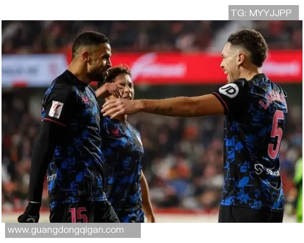 巴萨狂胜里昂五球大捷红牌事件引发全场热议与转会传闻 巴萨狂胜里昂五球大捷红牌事件引发全场热议与转会传闻