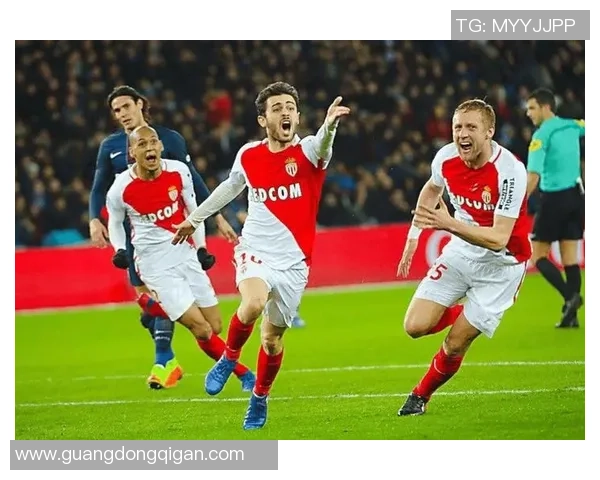 德甲精彩对决本菲卡狂胜多特蒙德引发全场震撼回顾