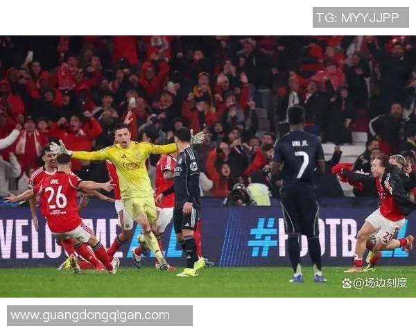 欧冠激战本菲卡与曼联互交白卷补时进球引发全场狂欢集锦回顾