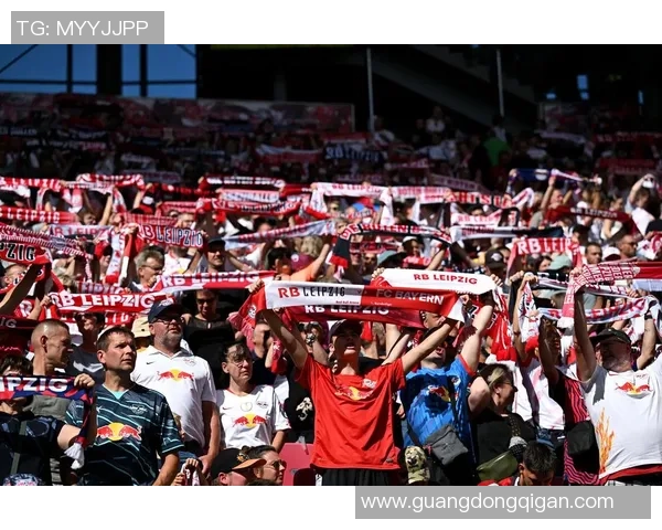 英超激战:AC米兰惊险逆转马竞全场沸腾赛后精彩点评 英超激战:AC米兰惊险逆转马竞全场沸腾赛后精彩点评